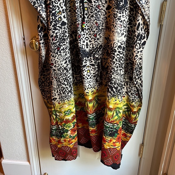 NWT AMERICAN LEISURE JUNGLE PRINT CAFTAN ONE SIZE - Picture 2 of 10